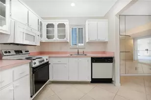 2532 Boundbrook Dr S, Palm Springs, FL 33406 - Photo 3