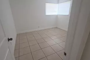 160 NW 15th Pl, Pompano Beach, FL 33060 - Photo 9