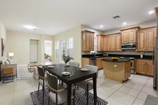 810 NW 83rd Ln, Boca Raton, FL 33487 - Photo 9