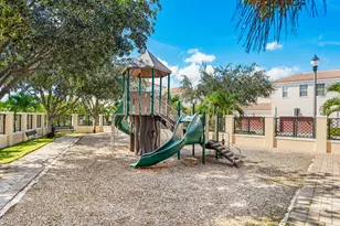 810 NW 83rd Ln, Boca Raton, FL 33487 - Photo 23