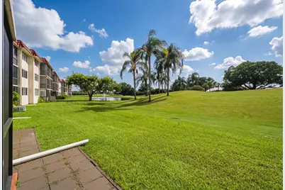 9823 S Hollybrook Lake Drive #104, Pembroke Pines, FL 33025 - Photo 17