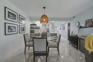 9823 S Hollybrook Lake Dr, Pembroke Pines, FL 33025 - Photo 3