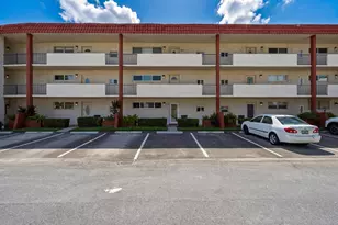 9823 S Hollybrook Lake Dr, Pembroke Pines, FL 33025 - Photo 21
