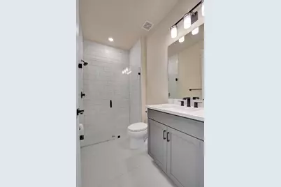 4519 Silverwood Lane N, Oakland Park, FL 33309 - Photo 9