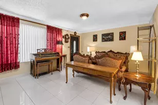 2131 Acapulco Dr, Miramar, FL 33023 - Photo 9