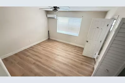 800 Moffett Street #3, Hallandale Beach, FL 33009 - Photo 9