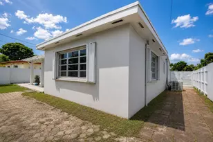 511 N 69th Way, Hollywood, FL 33024 - Photo 5