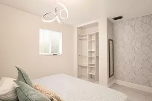 511 N 69th Way, Hollywood, FL 33024 - Photo 7