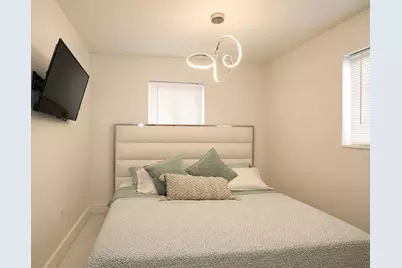 511 N 69th Way, Hollywood, FL 33024 - Photo 15