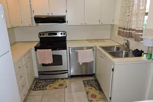 8599 Crater Terrace, West Palm Beach, FL 33403 - Photo 7
