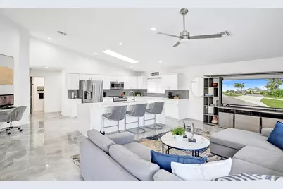 10875 Boca Woods Lane, Boca Raton, FL 33428 - Photo 17