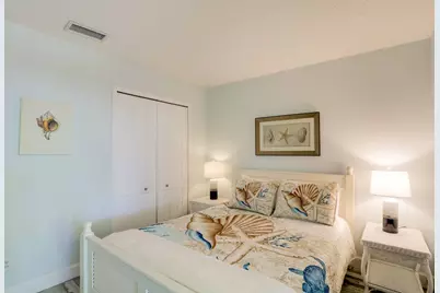 8615 SE Lyons Road, Hobe Sound, FL 33455 - Photo 9