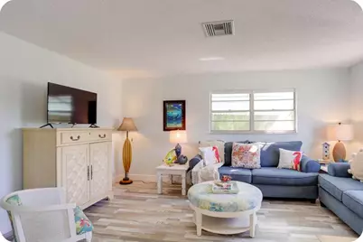 8615 SE Lyons Road, Hobe Sound, FL 33455 - Photo 23