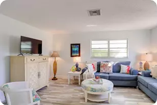 8615 SE Lyons Rd, Hobe Sound, FL 33455 - Photo 23