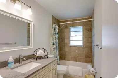 8615 SE Lyons Road, Hobe Sound, FL 33455 - Photo 5