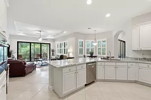 2553 NW Crystal Lake Dr NW, Jensen Beach, FL 34957 - Photo 25