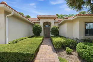 2553 NW Crystal Lake Dr NW, Jensen Beach, FL 34957 - Photo 53