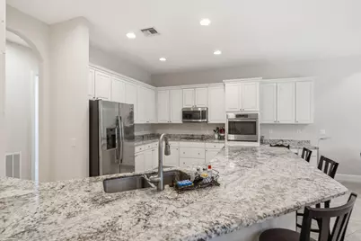 2553 NW Crystal Lake Drive NW, Jensen Beach, FL 34957 - Photo 21