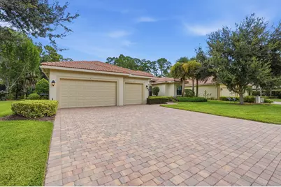 2553 NW Crystal Lake Drive NW, Jensen Beach, FL 34957 - Photo 3