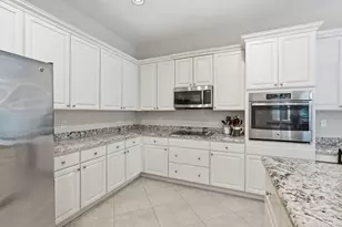 2553 NW Crystal Lake Dr NW, Jensen Beach, FL 34957 - Photo 27