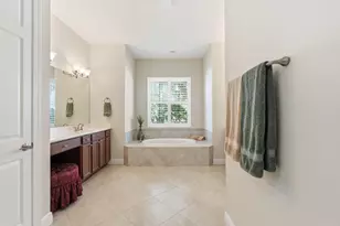 2553 NW Crystal Lake Dr NW, Jensen Beach, FL 34957 - Photo 33