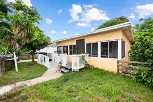 728 22nd St, West Palm Beach, FL 33407 - Photo 1