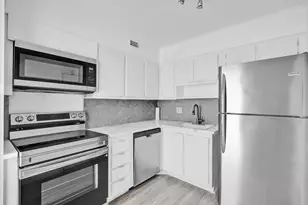 2841 NE 163rd St, North Miami Beach, FL 33160 - Photo 15