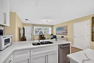 140 W 31st Ct, Riviera Beach, FL 33404 - Photo 13