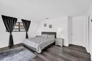 1115 NE 1st Ct, Hallandale Beach, FL 33009 - Photo 5