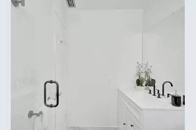 1115 NE 1st Court #B, Hallandale Beach, FL 33009 - Photo 9