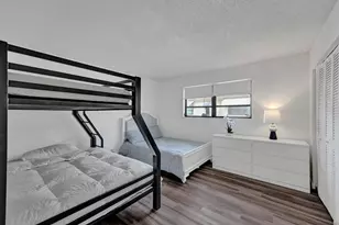 1115 NE 1st Ct, Hallandale Beach, FL 33009 - Photo 13