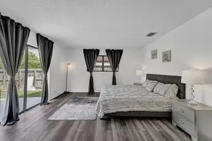 1115 NE 1st Ct, Hallandale Beach, FL 33009 - Photo 7