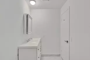 1115 NE 1st Ct, Hallandale Beach, FL 33009 - Photo 17