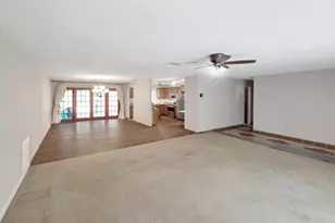 801 W Weatherbee Rd, Fort Pierce, FL 34982 - Photo 7