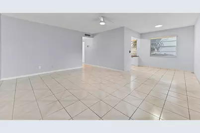 548 Capri L, Delray Beach, FL 33484 - Photo 5