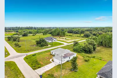 2501 E 17th Street, Lehigh Acres, FL 33972 - Photo 5
