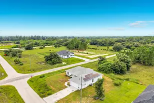 2501 E 17th St, Lehigh Acres, FL 33972 - Photo 5