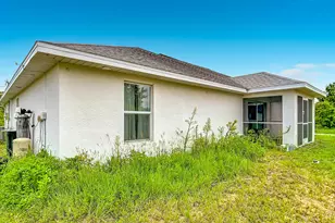 2501 E 17th St, Lehigh Acres, FL 33972 - Photo 9