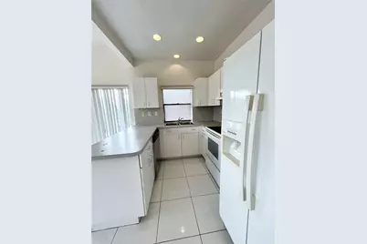 4850 SW 63rd Terrace #231, Davie, FL 33314 - Photo 3