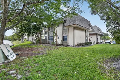 3610 NW 95th Terrace, Sunrise, FL 33351 - Photo 5