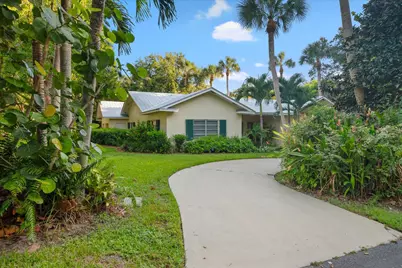 24 N Via Lucindia, Sewalls Point, FL 34996 - Photo 5