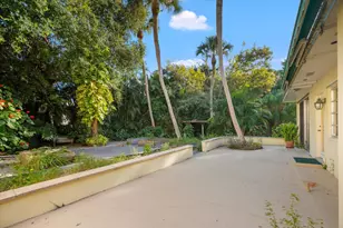 24 N Via Lucindia, Sewalls Point, FL 34996 - Photo 41