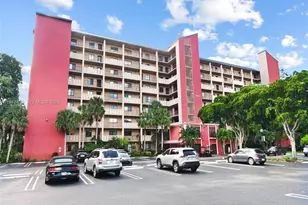 2202 S Cypress Bend Dr, Pompano Beach, FL 33069 - Photo 21