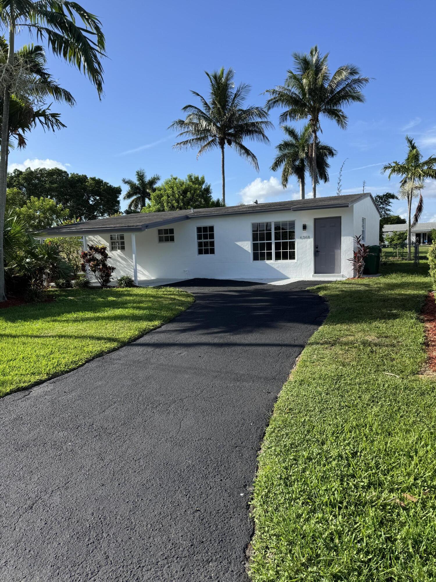 6368 NW 24th Ct main architectural view