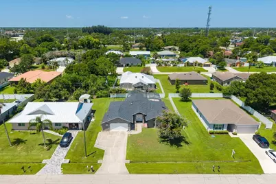 2126 SW Trenton Lane, Port Saint Lucie, FL 34984 - Photo 5