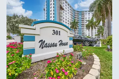301 N Ocean Boulevard #306, Pompano Beach, FL 33062 - Photo 3
