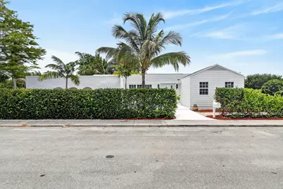 1201 N Ocean Breeze, Lake Worth Beach, FL 33460 - Photo 1