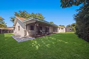 8114 Nutmeg Way, Tamarac, FL 33321 - Photo 23