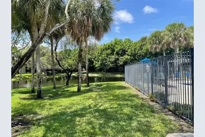 235 Lakeview Drive #102, Weston, FL 33326 - Photo 27