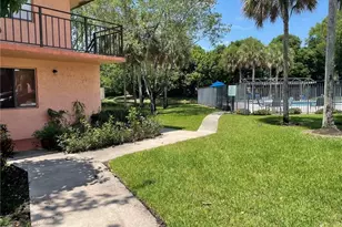 235 Lakeview Dr, Weston, FL 33326 - Photo 29